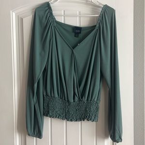 Buckle blouse